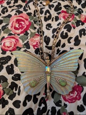 RARE! Betsey Johnson Iridescent Butterfly Pendant Necklace